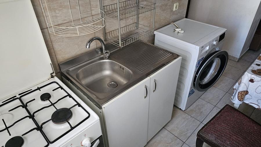 Apartament cu 2 camere în Cet