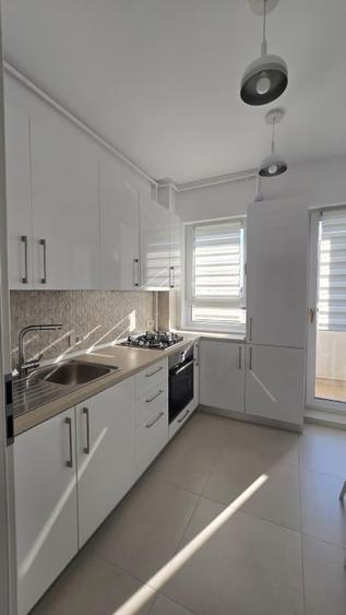 Apartament cu 2 camere decomandat, mobilat în Prelungirea Ghencea