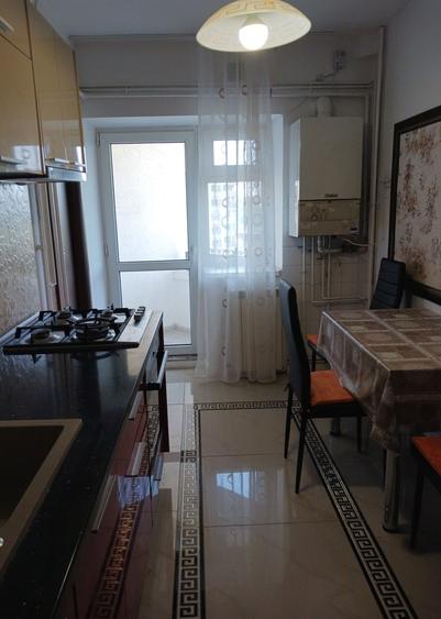 Apartament cu 3 camere decomandat, mobilat în Libertății