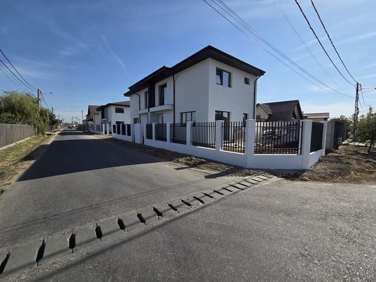 Casă cu 3 camere în Smeura