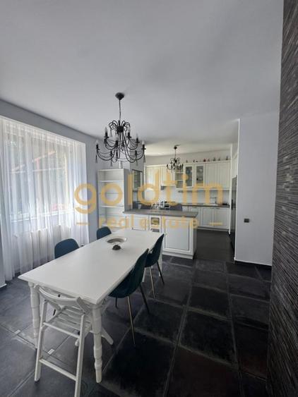 Apartament cu 4 camere semidecomandat, mobilat în Iancu Nicolae
