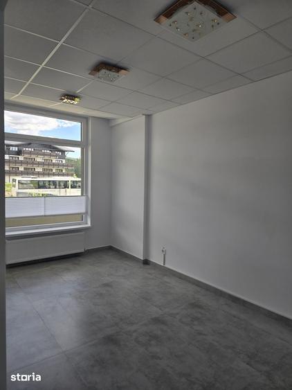 Spațiu comercial, de 85 mp, în Central