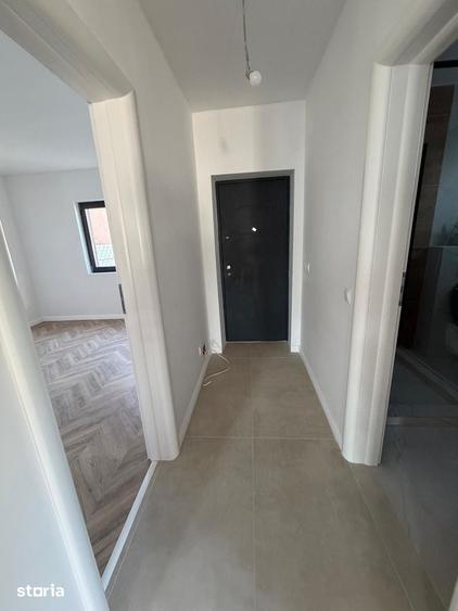 Casă cu 5 camere cu Teren 461 Mp în Domnești