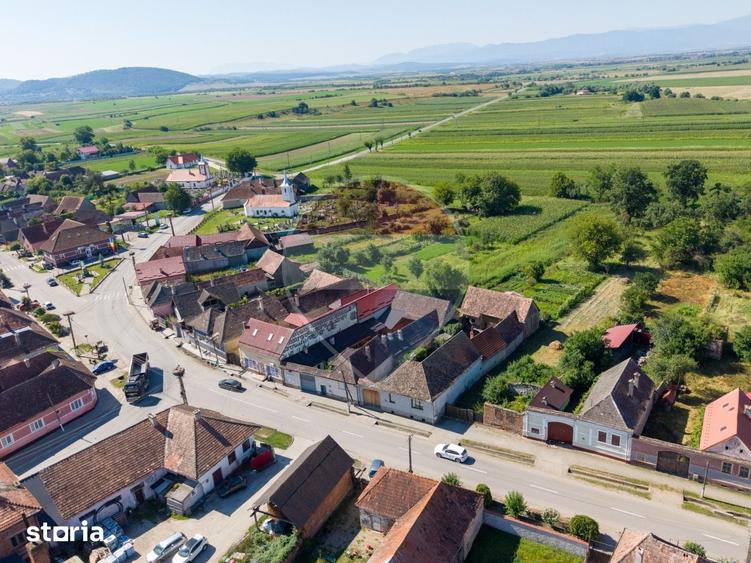 Casă cu 4 camere cu Teren 1346 Mp în Comana