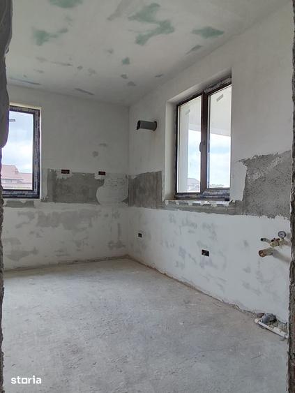 Casă cu 4 camere cu Teren 508 Mp în Ulmi