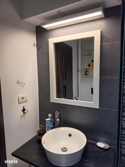 Apartament cu 3 camere semidecomandat în Dorobanți