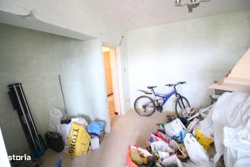 Apartament cu 2 camere decomandat în Micro 20
