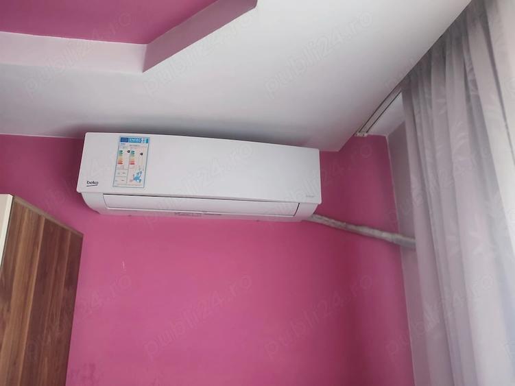 Apartament cu 3 camere decomandat în Est