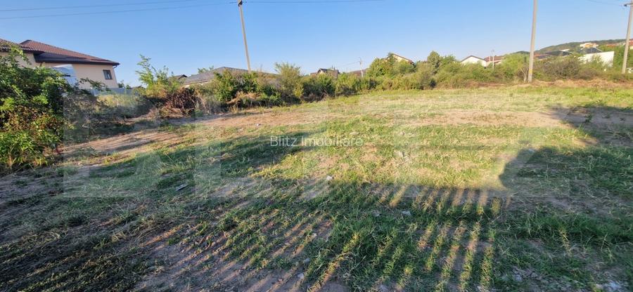 Teren intravilan de vanzare, 500 mp, zona Garlesti