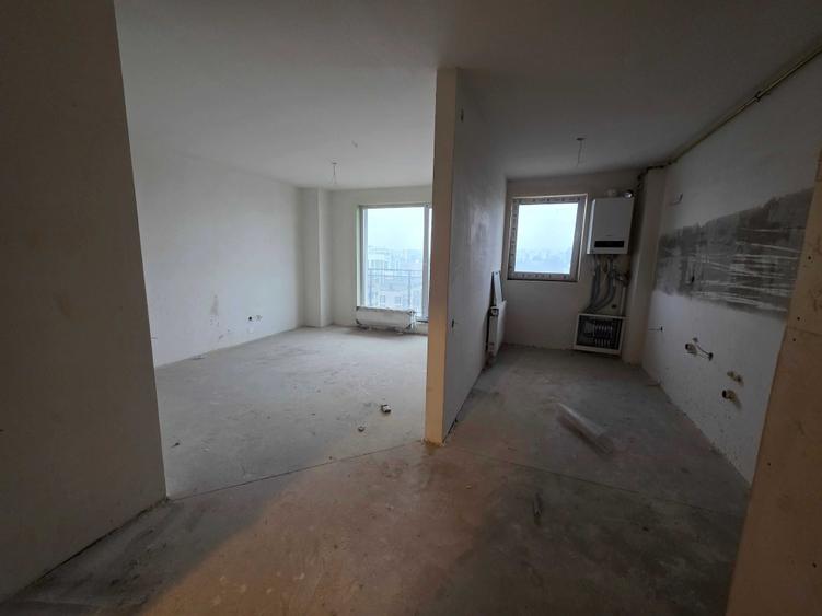 Apartament cu 3 camere nedecomandat în Central