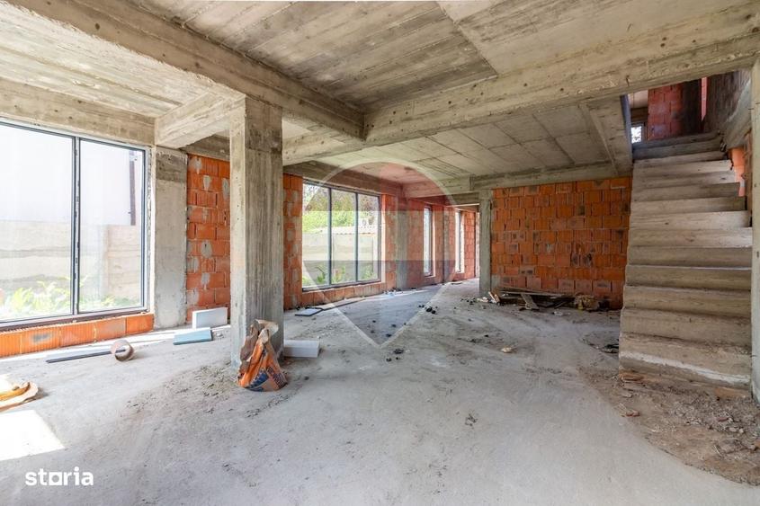 Casă cu 4 camere în Central