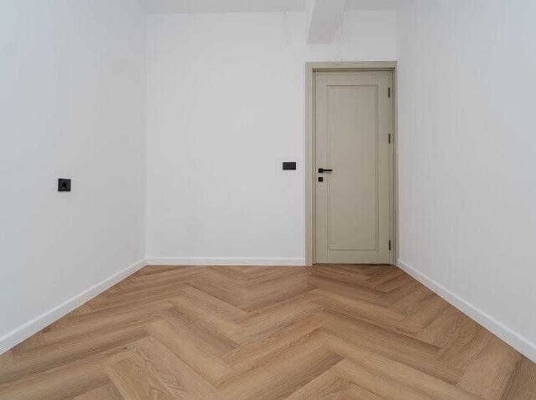Apartament cu 2 camere decomandat în Galata