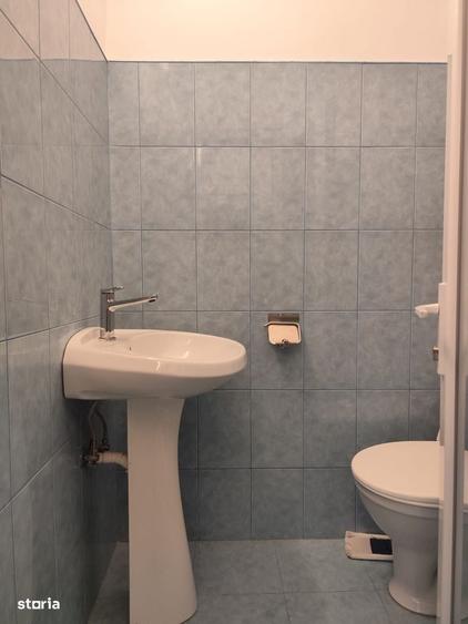 Spațiu comercial, de 50 mp, în Central