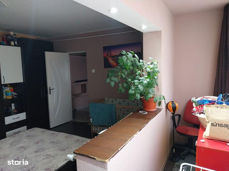 Apartament cu 2 camere semidecomandat în Tătărași — fotografia 2