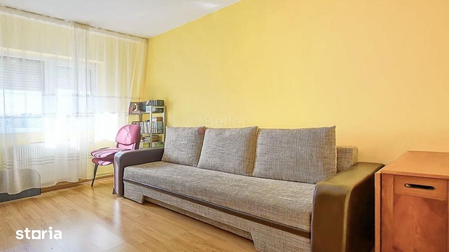 Apartament cu 3 camere în Triaj