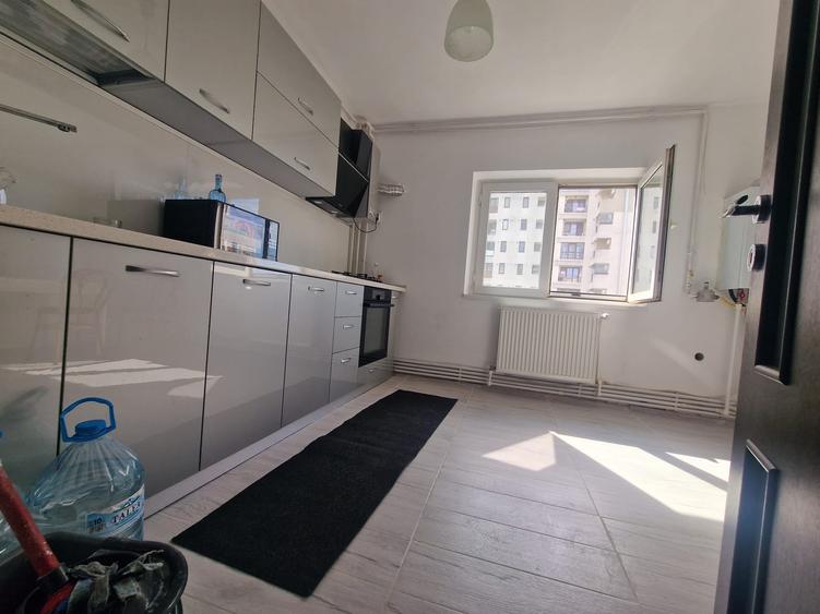 Apartament cu 2 camere decomandat în 13 Septembrie