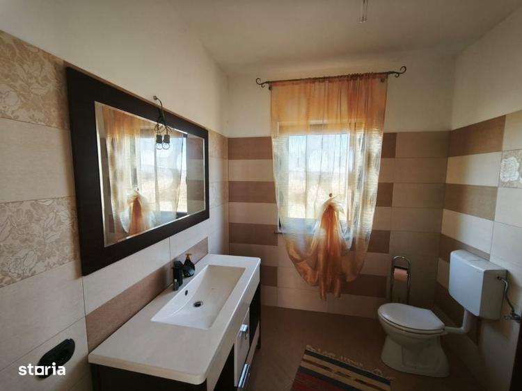 Casă cu 4 camere în Central