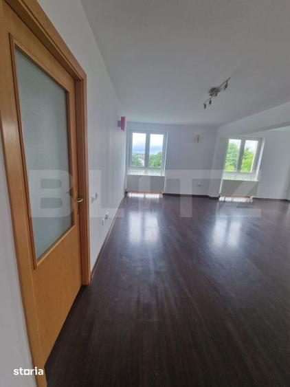 Apartament cu 3 camere în Șcheia