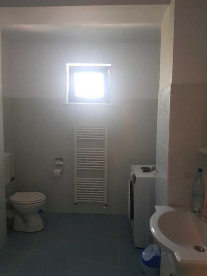 Apartament cu 2 camere decomandat în Nicolina