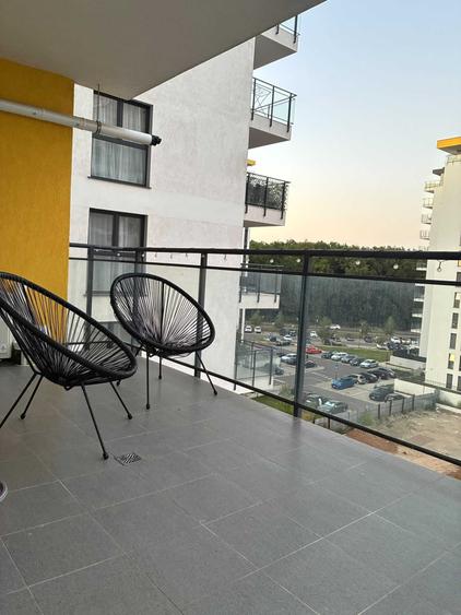 Apartament cu 3 camere decomandat în Lipovei