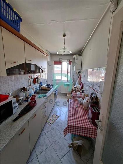 Apartament cu 2 camere decomandat în Astra
