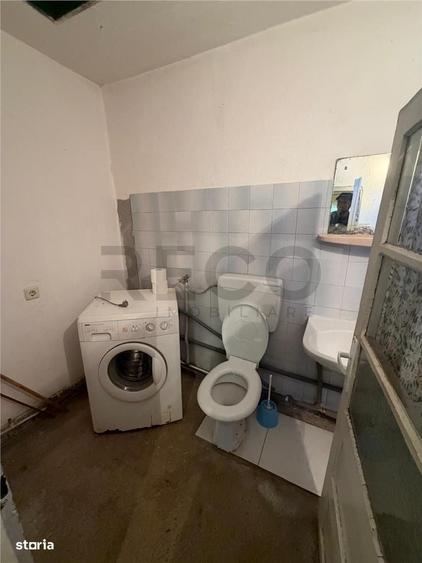 Casă cu 3 camere în Vadu Crișului