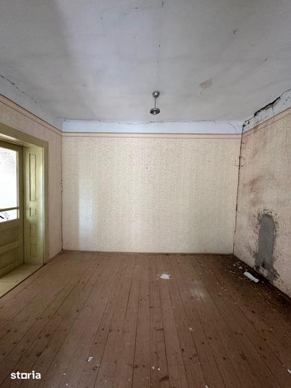 Casă cu 4 camere cu Teren 5800 Mp în Baciu