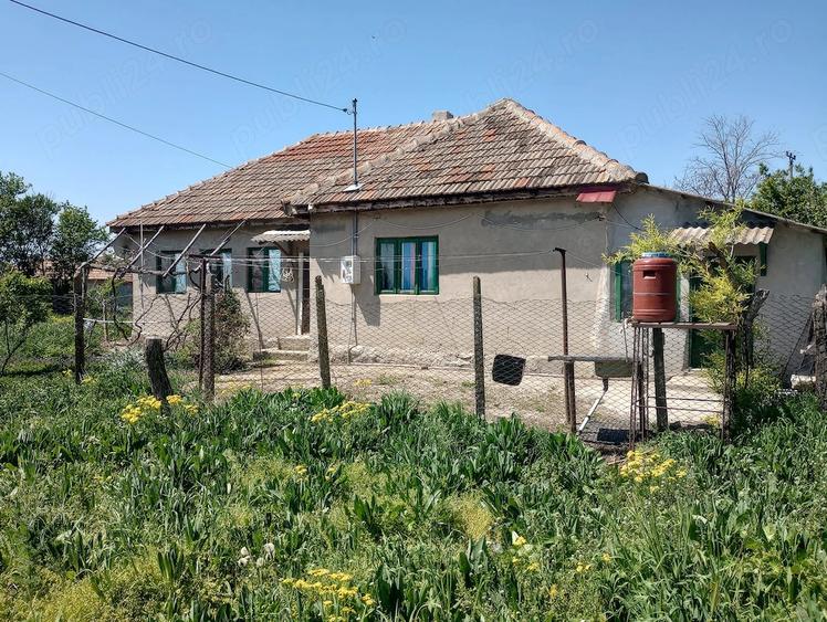 Casă cu 3 camere în Central