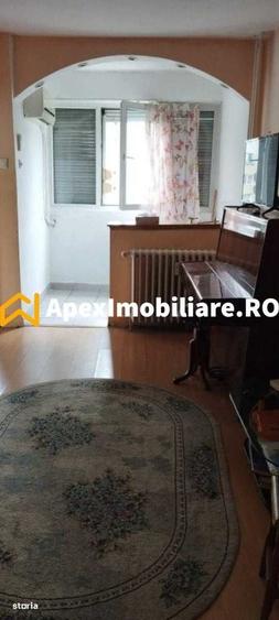 Garsonieră decomandată în Colentina