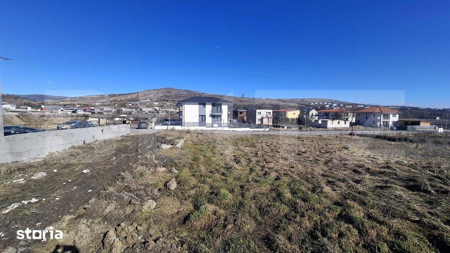 Teren de 556 mp, în Chinteni