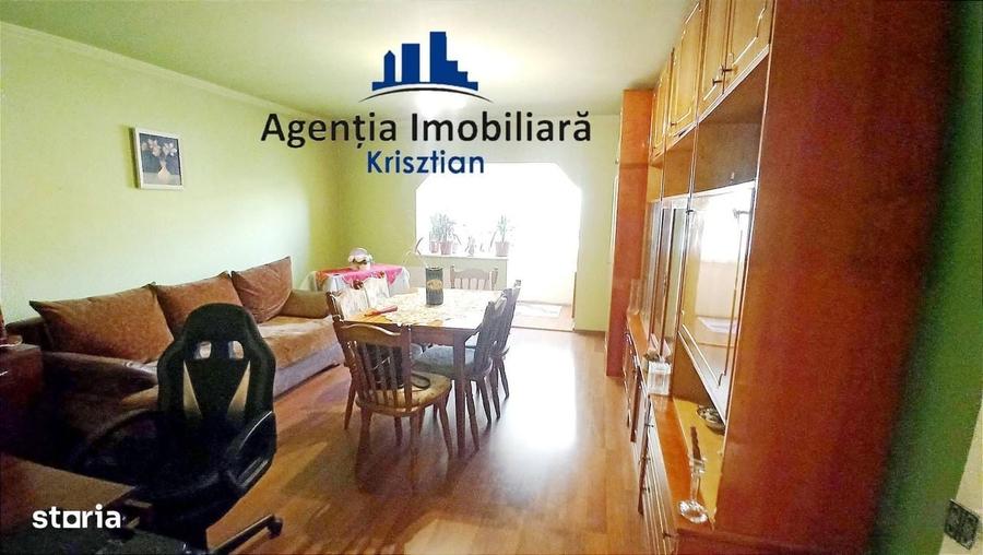 Apartament cu 2 camere decomandat în Micro 17