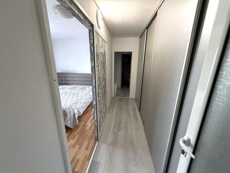 Apartament cu 2 camere în Cetate