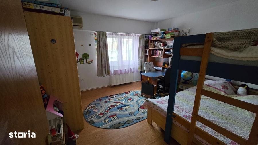 Apartament cu 3 camere în Babadag