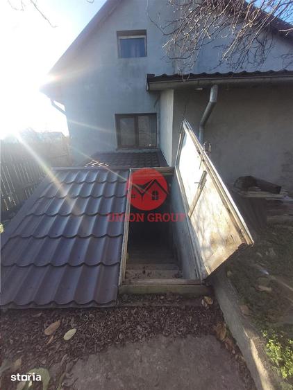 Casă cu 4 camere cu Teren 2500 Mp în Agigea
