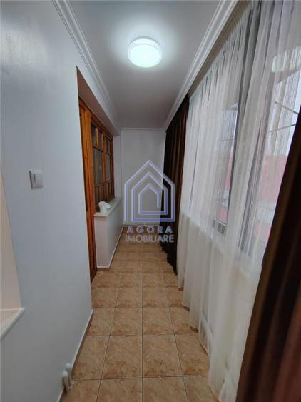 Apartament cu 2 camere semidecomandat în Ultracentral