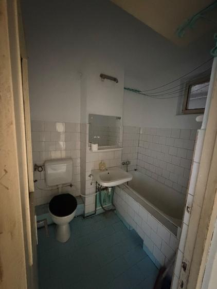 Apartament cu 2 camere semidecomandat în Florilor