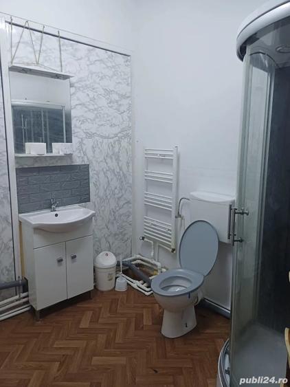 Garsonieră decomandată în Central