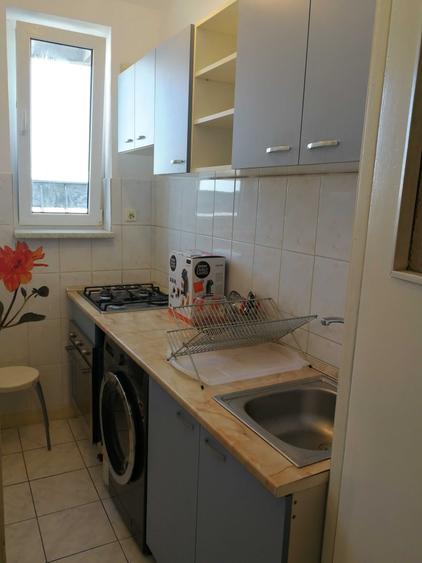 Apartament cu 3 camere decomandat în Iancului