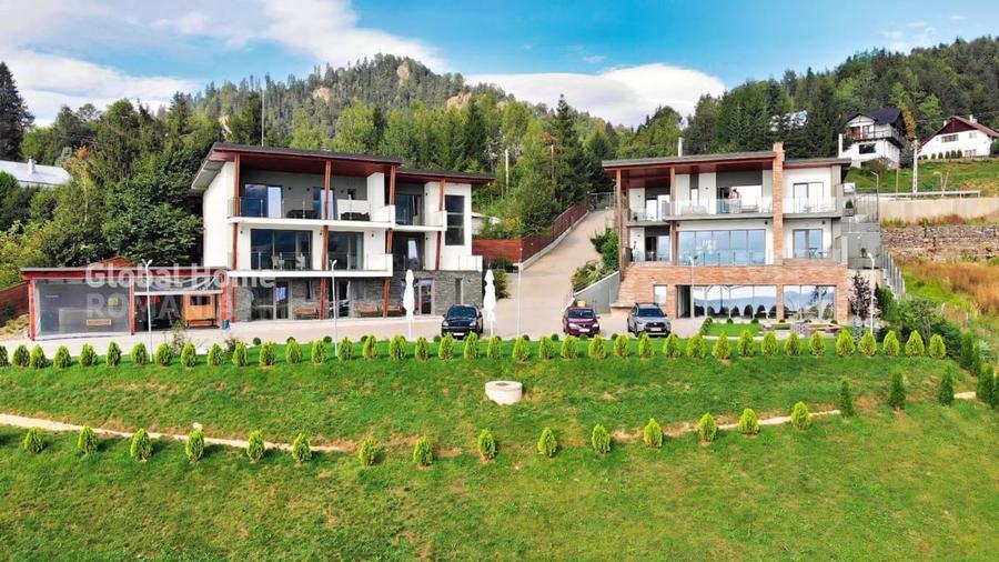 Casă cu 10 camere cu Teren 3888 Mp în Est
