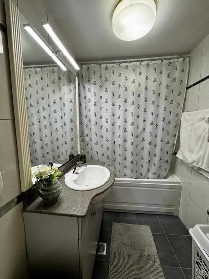 Apartament cu 4 camere decomandat, mobilat în Lipovei
