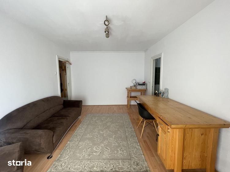 Apartament cu 2 camere în 22 Decembrie 1989