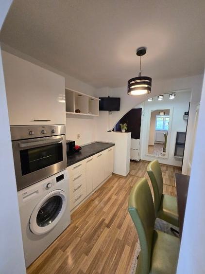 Apartament cu 2 camere decomandat în Lipovei