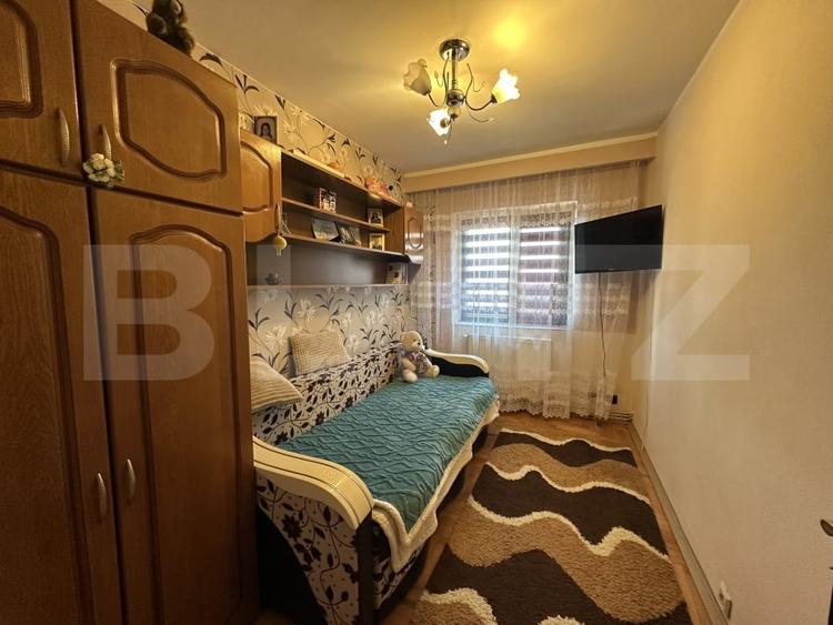 Apartament cu 3 camere decomandat, mobilat în 9 Mai