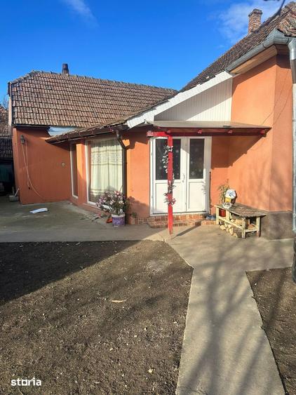 Casă cu 6 camere cu Canalizare în Micula