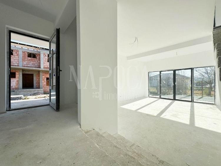 Duplex cu 4 camere cu Canalizare în Jucu de Mijloc