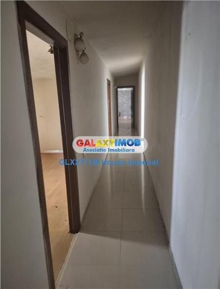 Casă cu 6 camere cu Teren 320 Mp în Calea Călărașilor