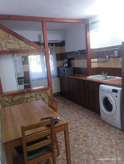 Apartament cu 3 camere decomandat în Lacul Morii