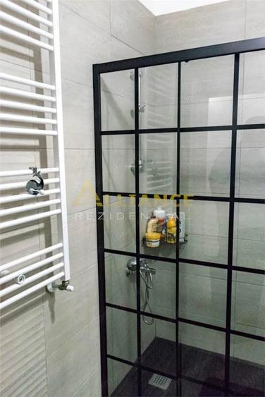 Apartament cu 2 camere semidecomandat, mobilat în Metalurgiei