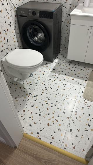 Apartament cu 2 camere decomandat în Titan