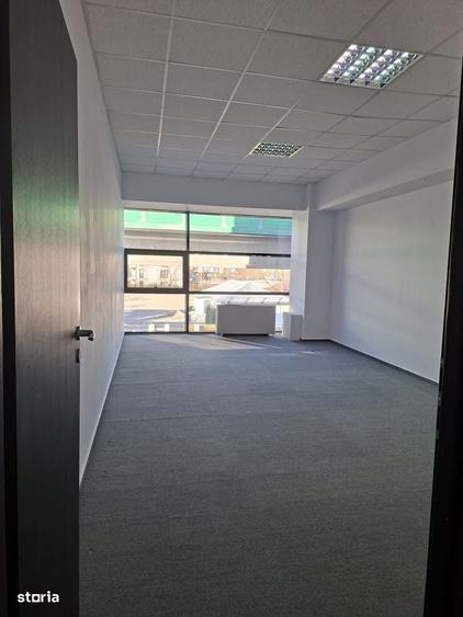 Spațiu comercial, de 70 mp, în Central